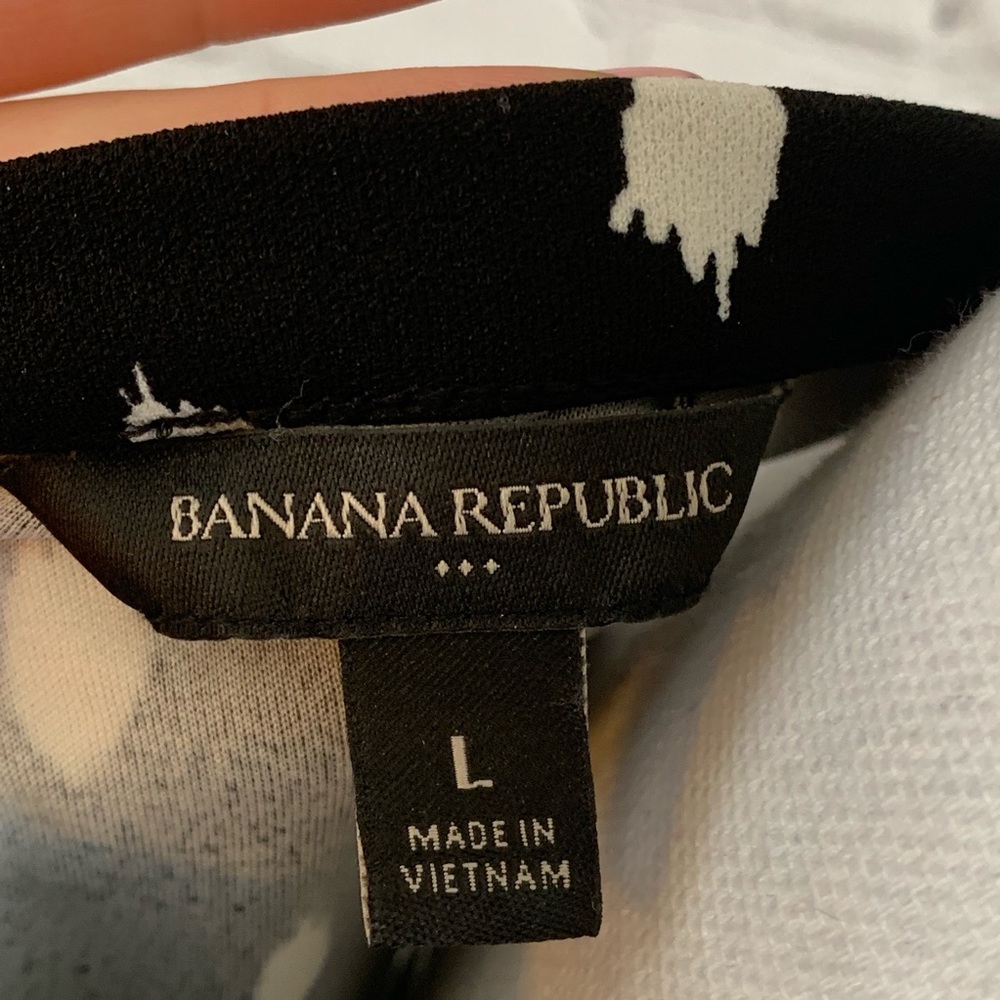 Banana Republic Black spotted peplum blouse - Picture 5 of 6